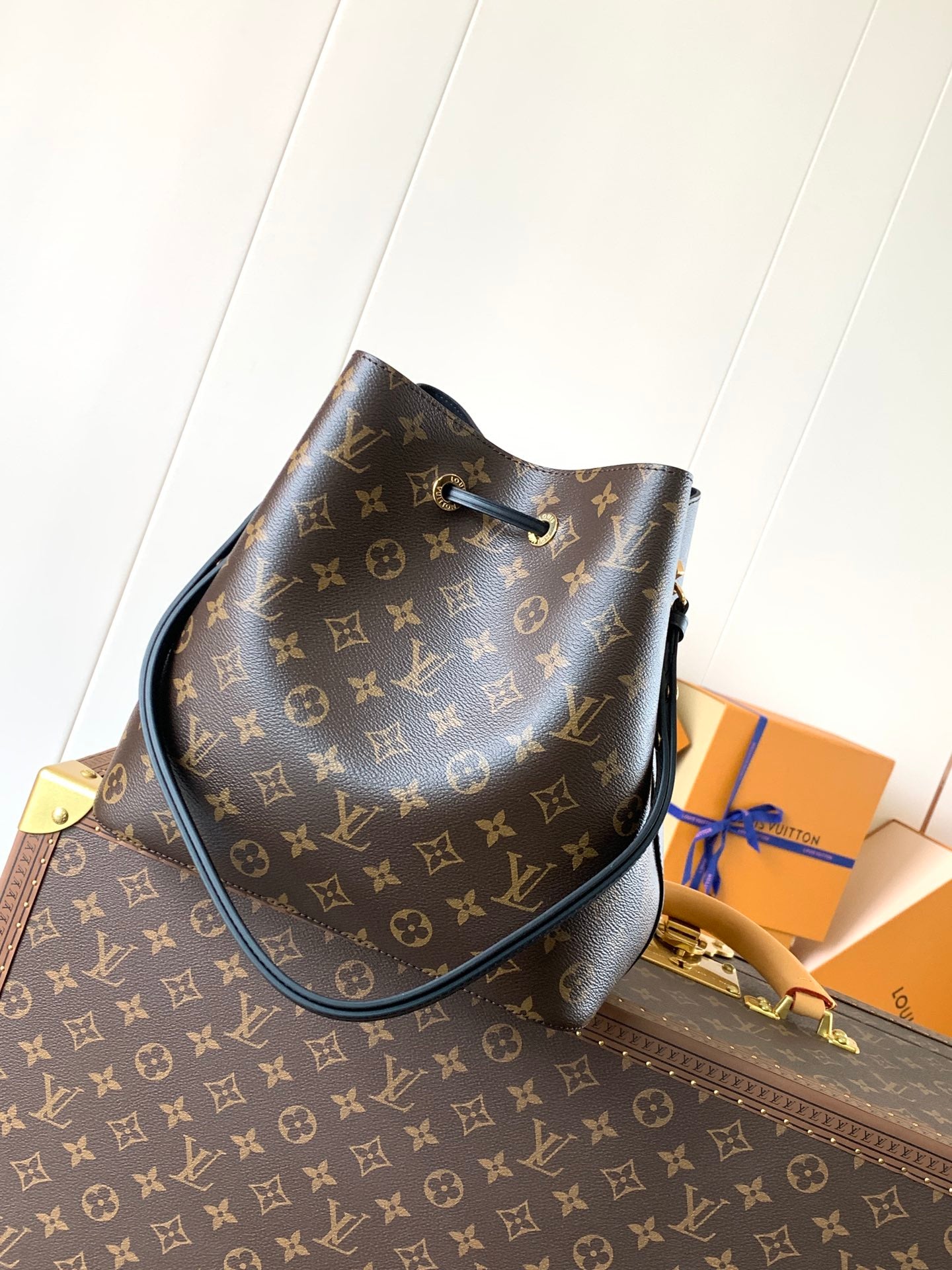 LV 26S GASTON BAG 26 IN BROWN MONOGRAM CANVAS STYLE 3