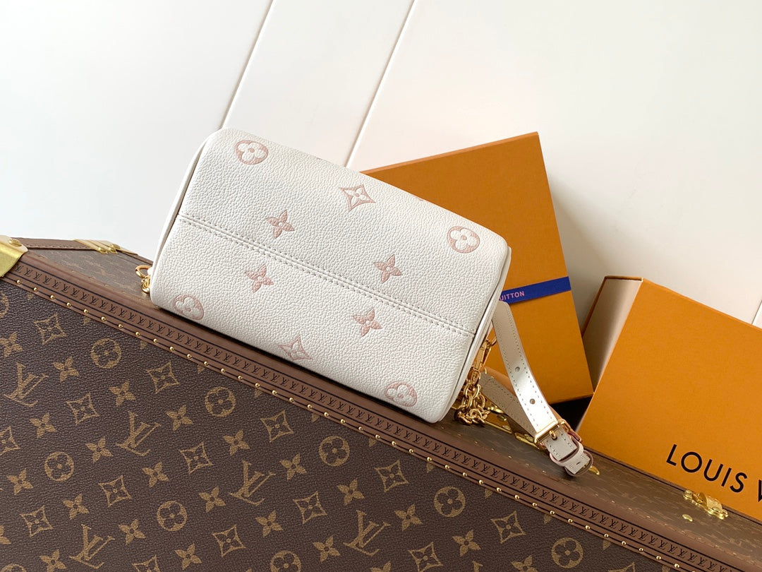 SPEEDY BANDOULIÈRE 21 IN WHITE AND PINK MONOGRAM CANVAS