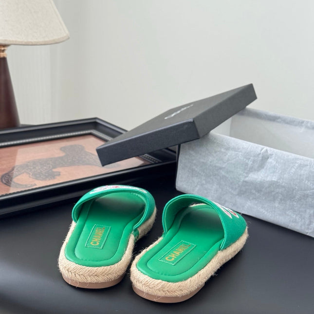 SLIPPERS IN GREEN SHEEPSKIN MIX FABRIC AND STRAPS BASE