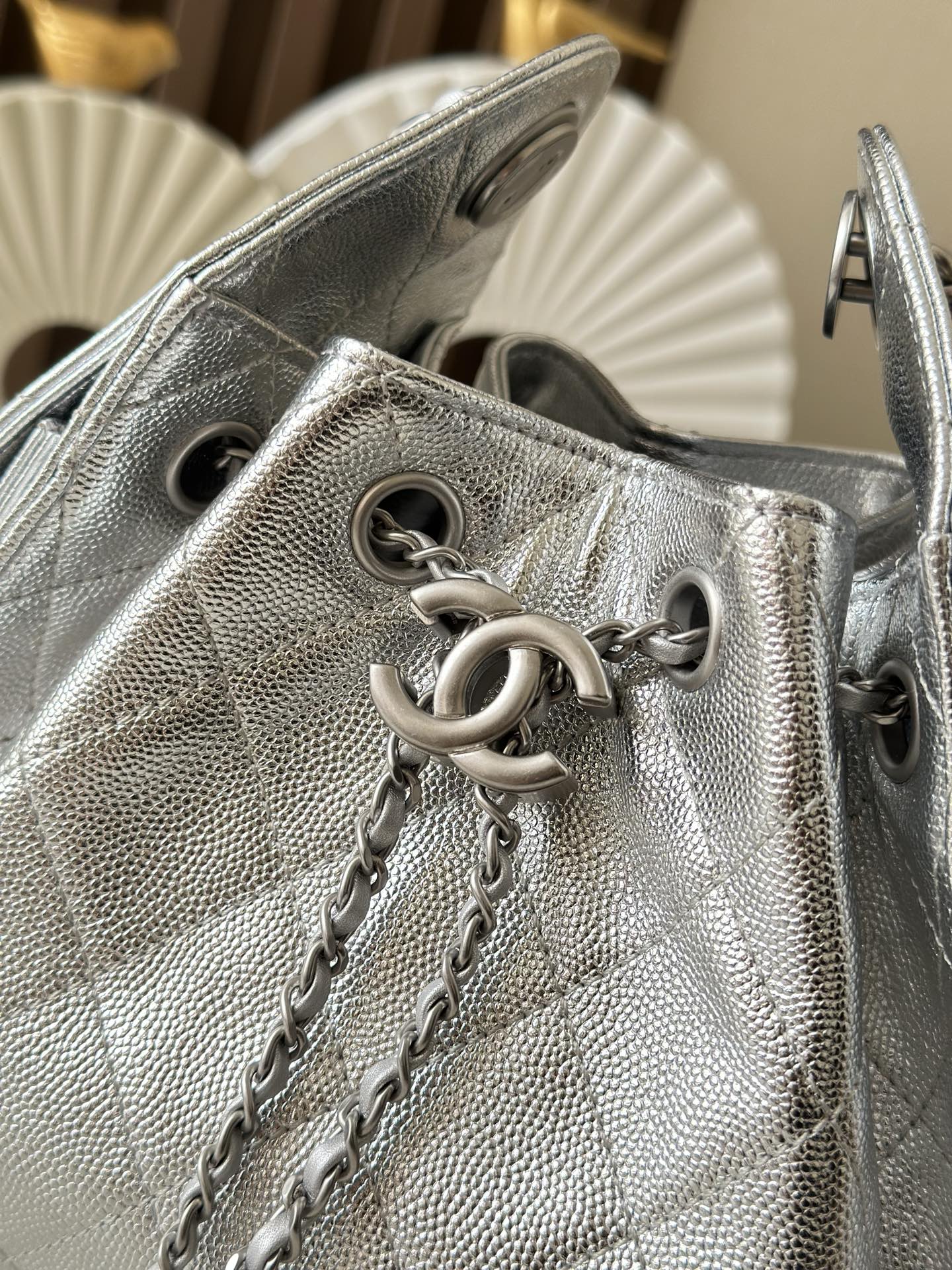 CHANEL 25S HOBO BAG 22 IN METALLIC SILVER CAVIAR CALFSKIN