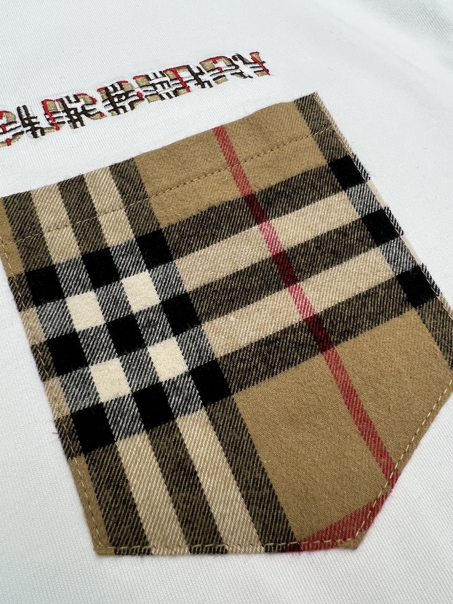 BURBERRY 26S T-SHIRT 382