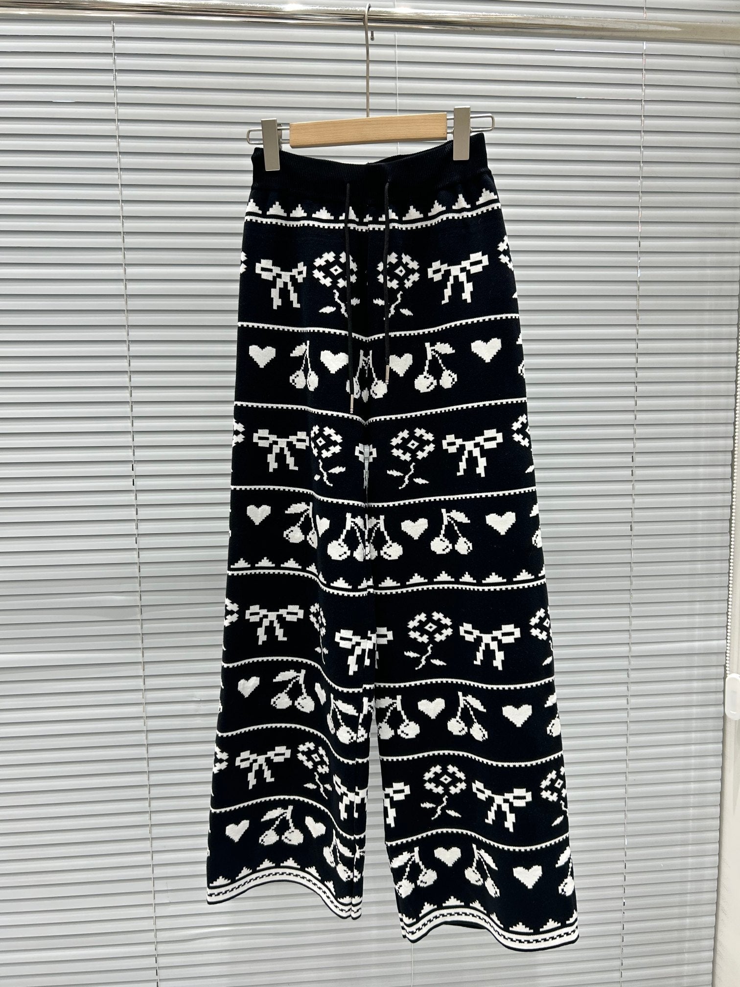 TOP AND STRAIGHT-LEG PANTS SET 25232