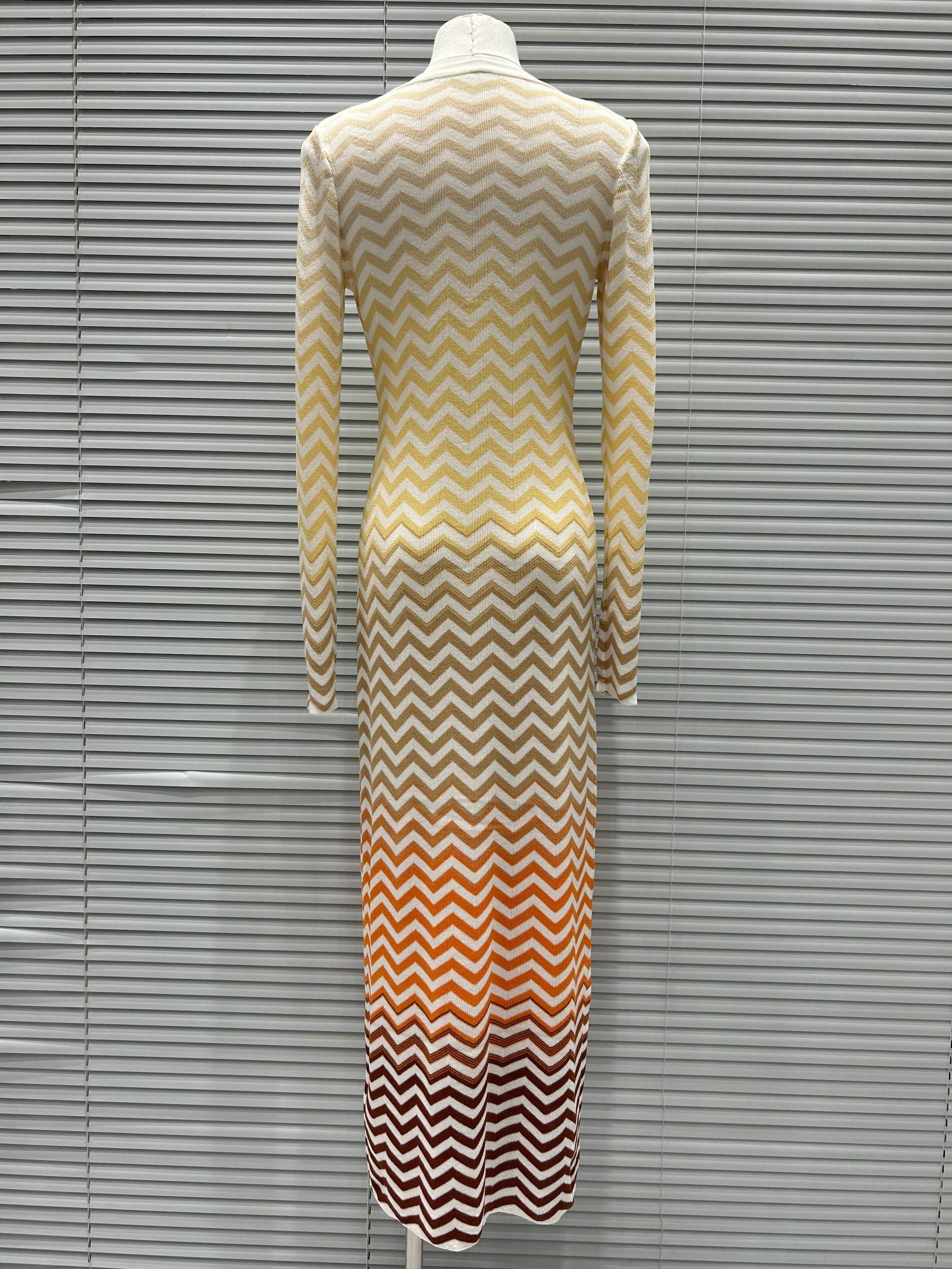 DRESS 25260 STYLE 1