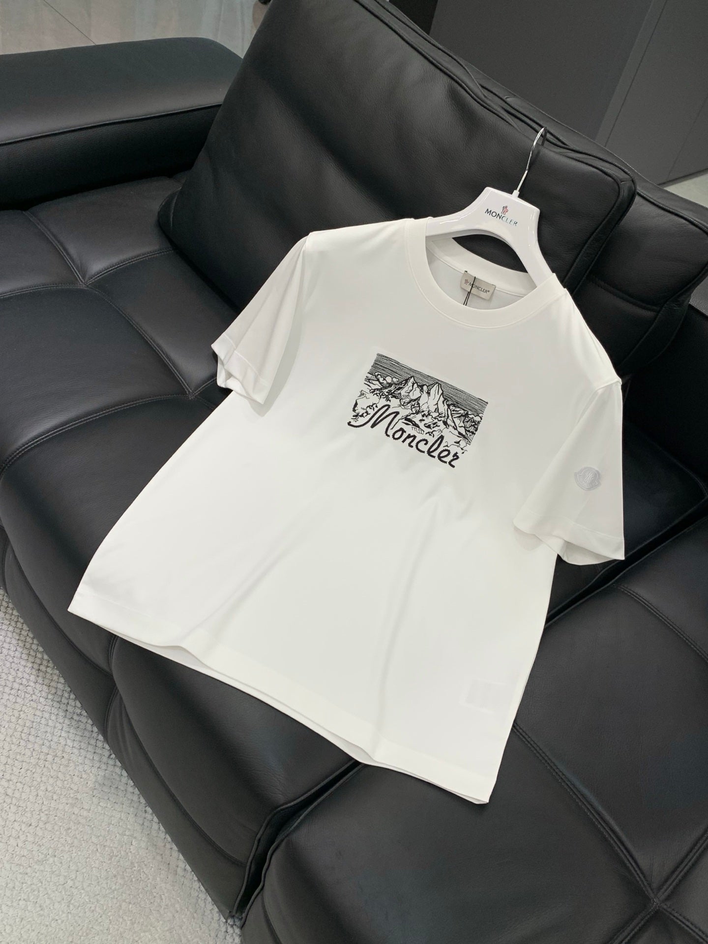 MONCLER 26S SHORT SLEEVE T-SHIRT 646
