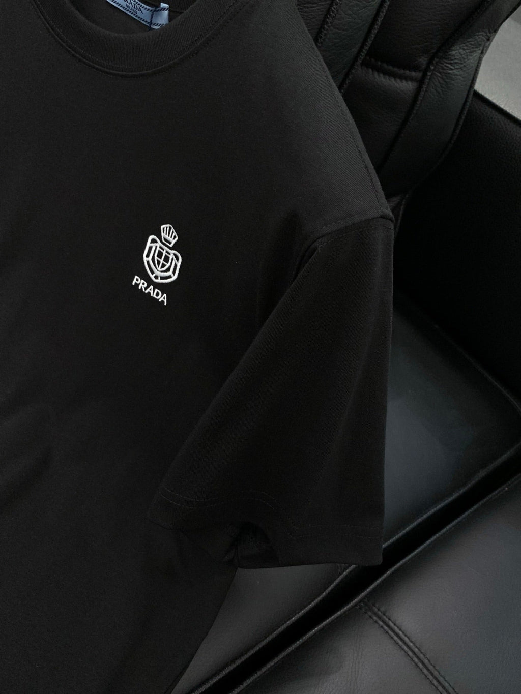 PRADA 26S T-SHIRT STYLE 824