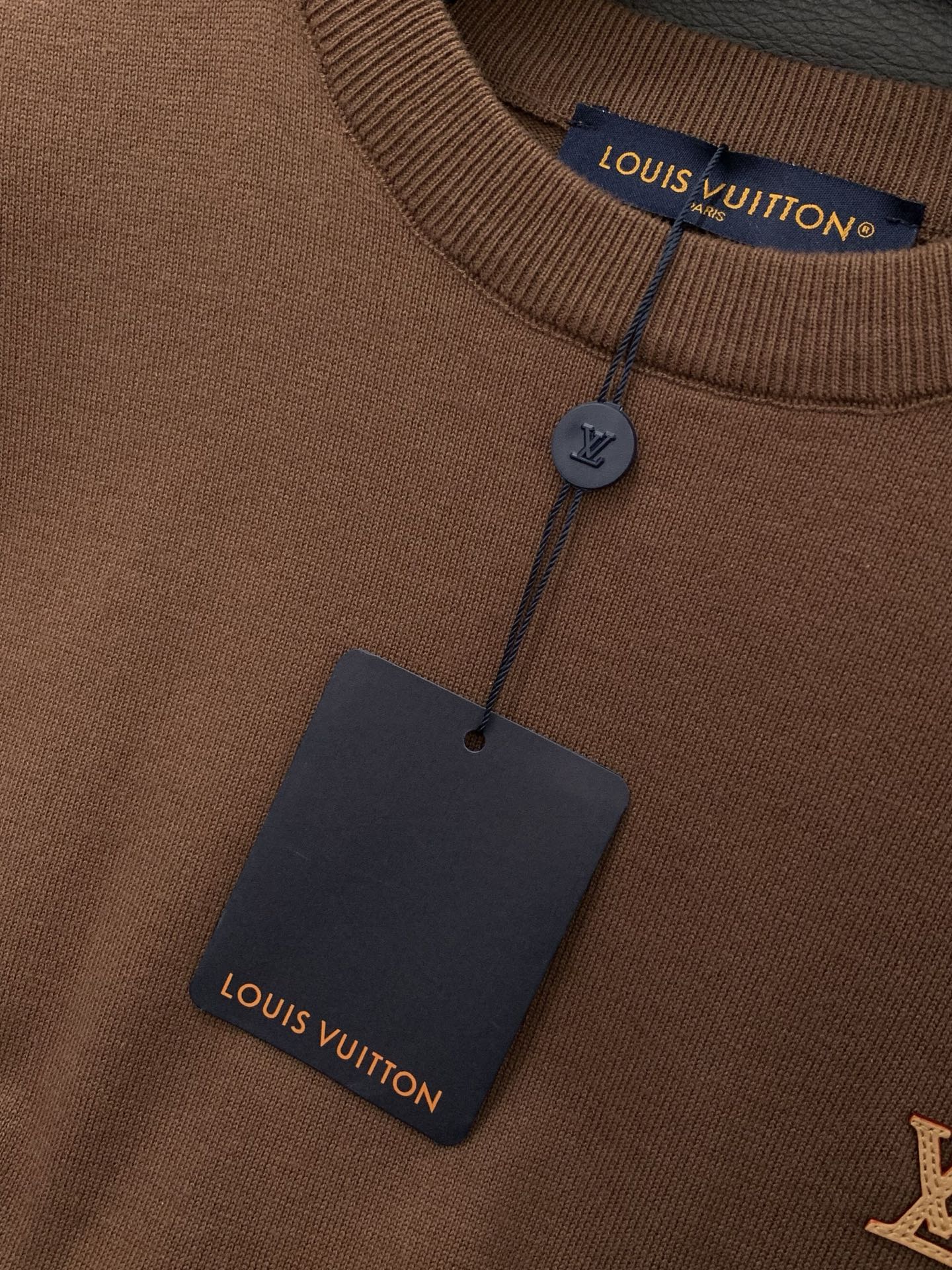 LV 26S T-SHIRT STYLE 211