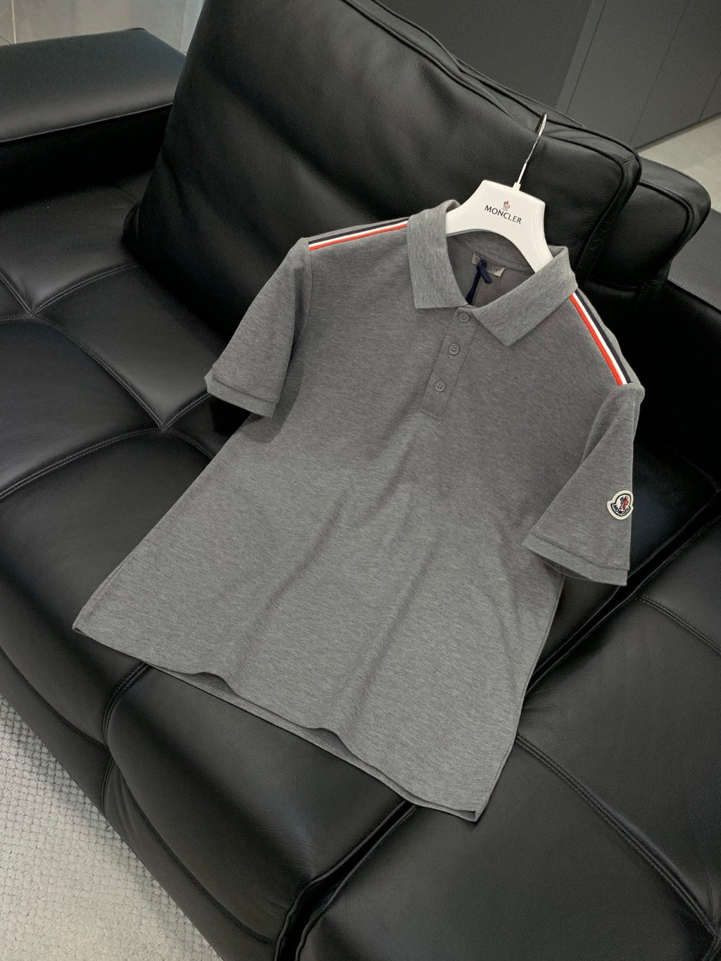 MONCLER 26S POLO SHIRT 587