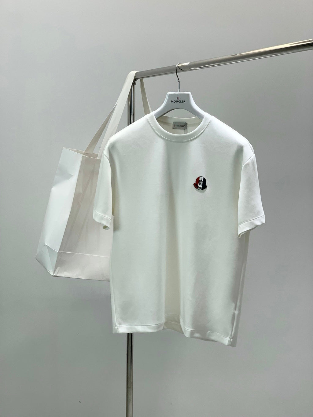 MONCLER 26S SHORT SLEEVE SET 558