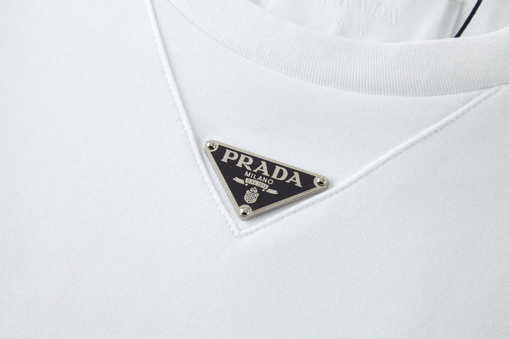PRADA 26S SHORT SLEEVE T-SHIRT 696