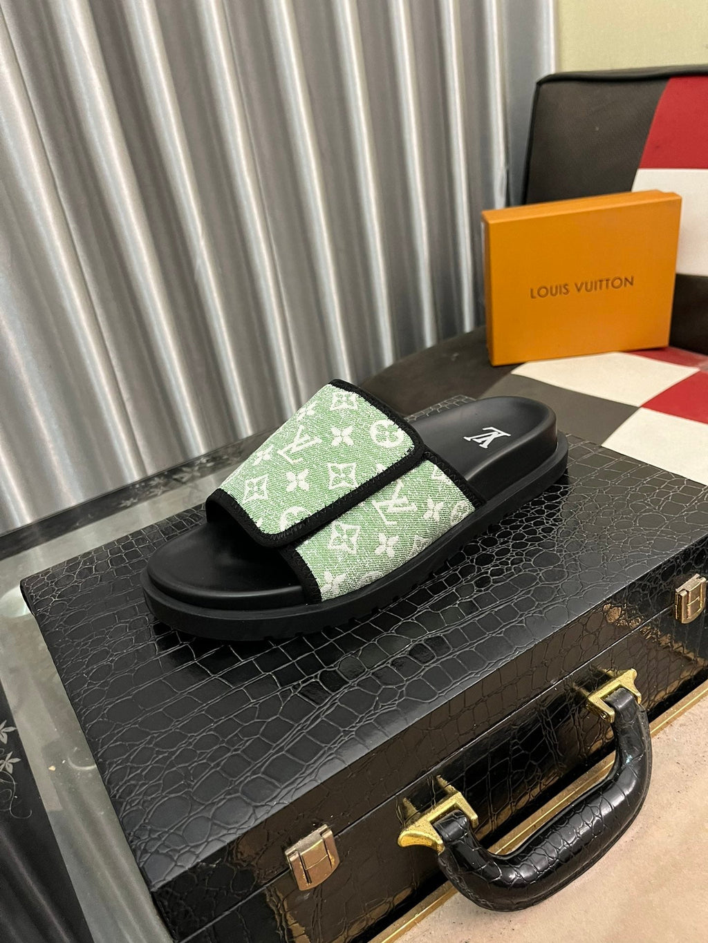 MIAMI MULE IN LIGHT GREEN MONOGRAM JACQUARD