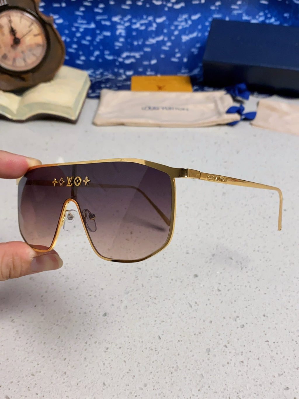 GOLDEN MASK SUNGLASSES 582732 IN GOLD METAL DARK GREY SMOKE LENSES