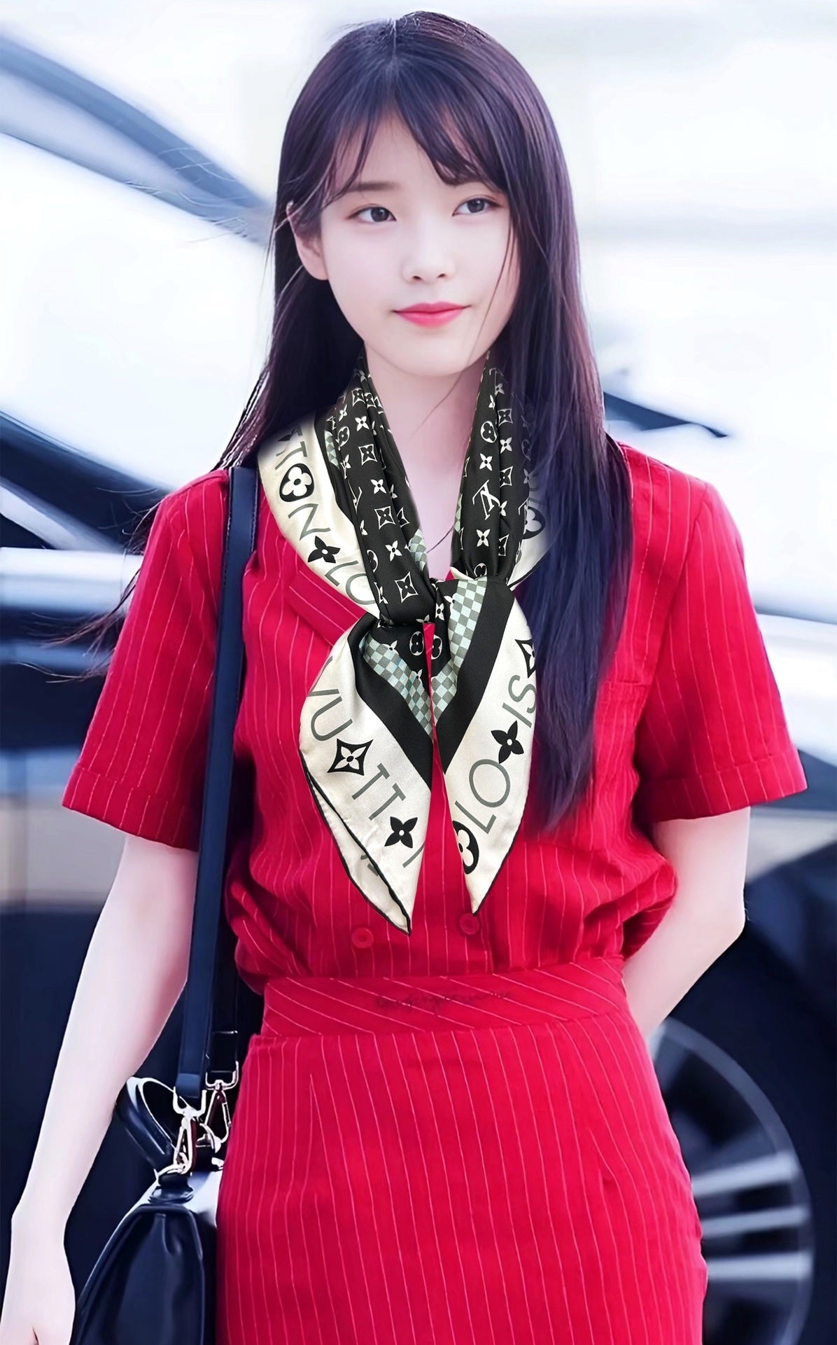 LV SCARF 90 CM IN SILK 732040