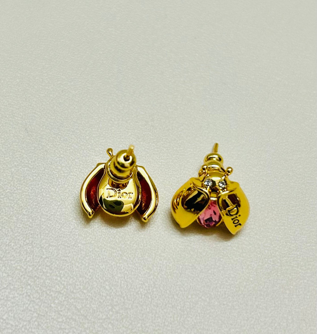 CD 26S LADYBUG PINK CRYSTAL STUD EARRINGS IN GOLD TONE METAL 644370