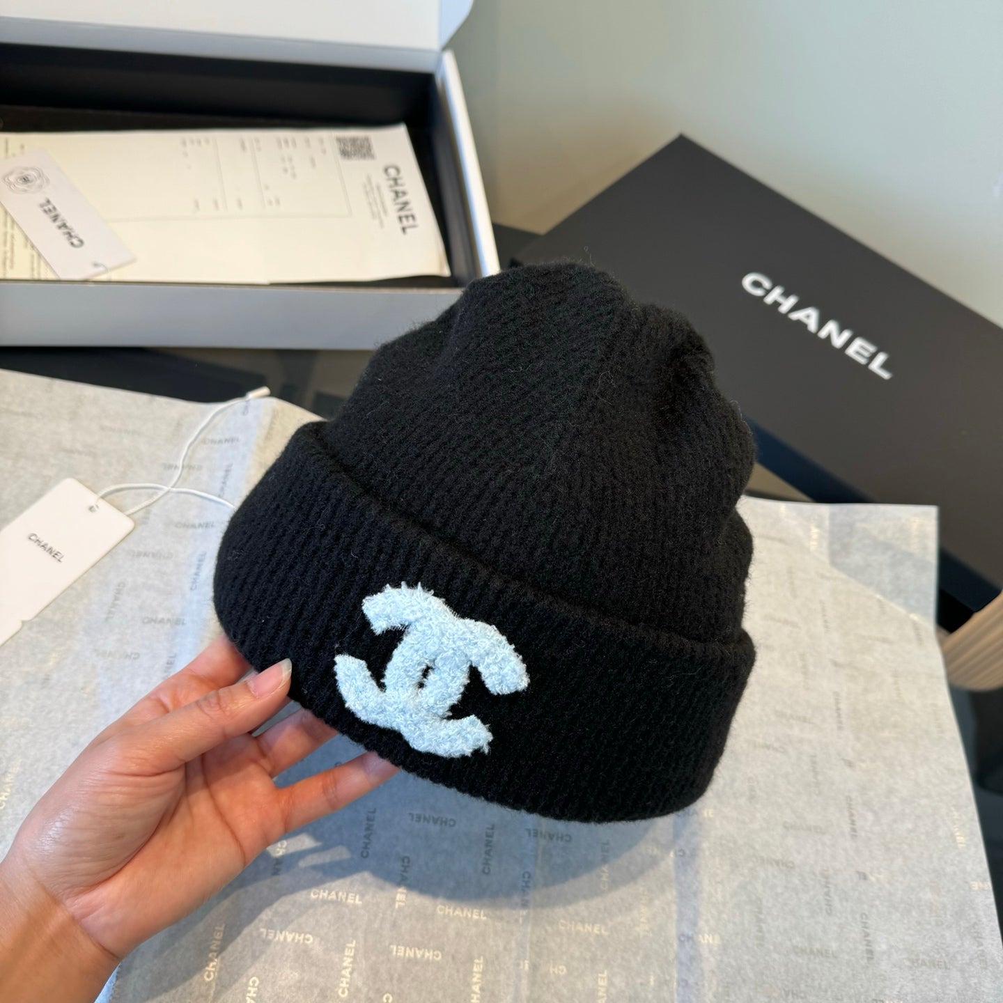 BEANIE HAT IN BLACK WOOL 905241