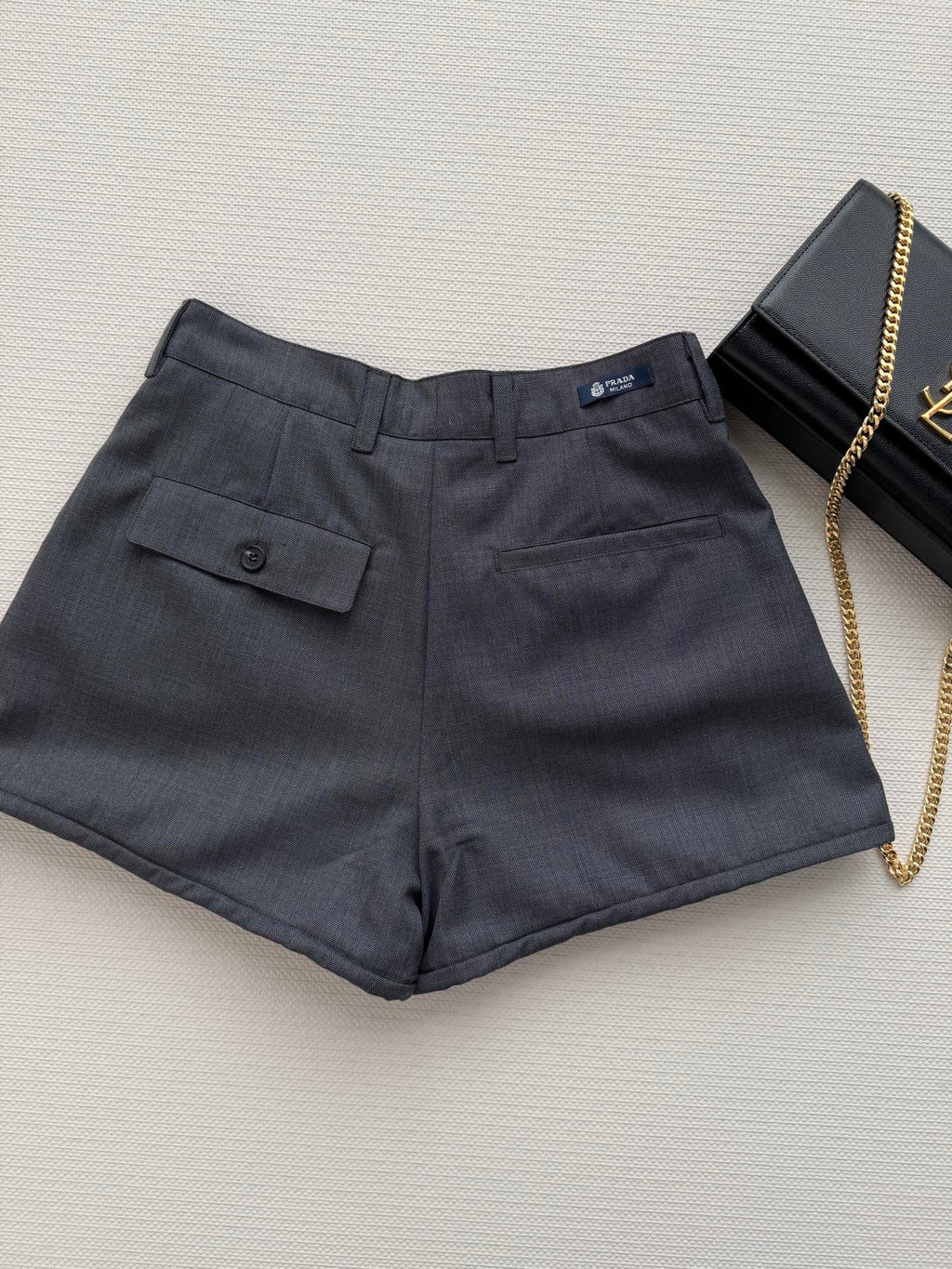 PRADA 26S SHORTS 760