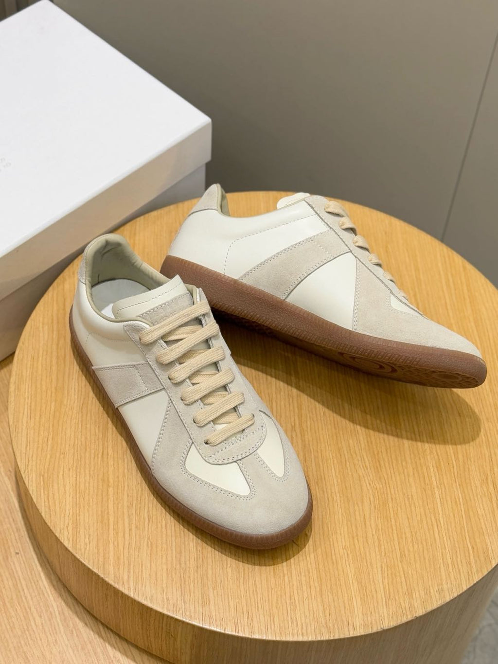 MM SNEAKER IN WHITE SUEDE GREY PATCHWORK CALFSKIN