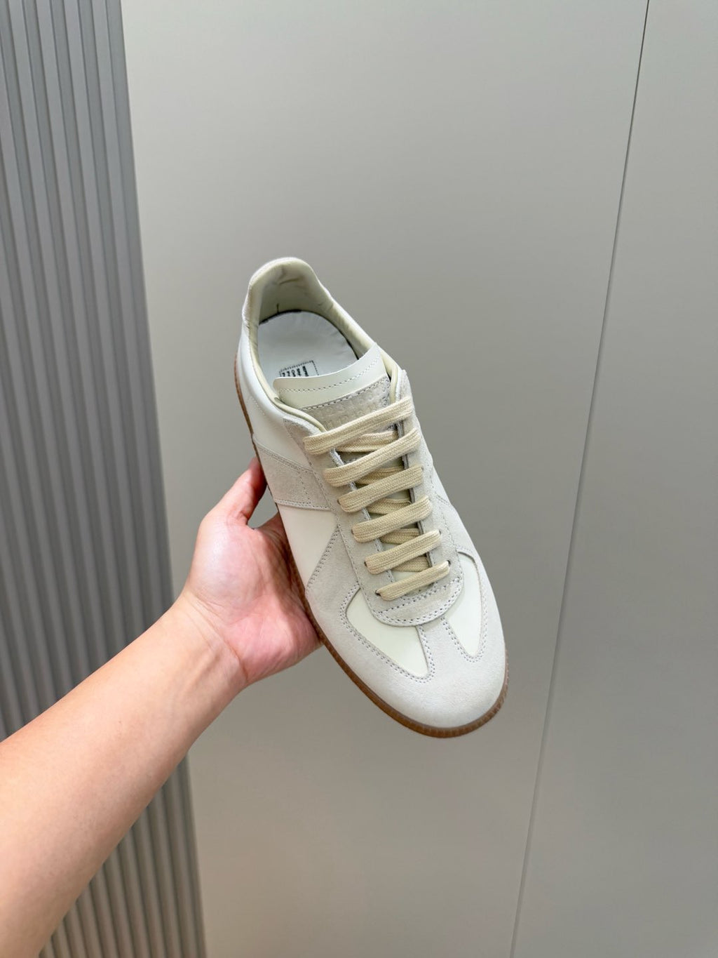 MM SNEAKER IN WHITE SUEDE GREY PATCHWORK CALFSKIN