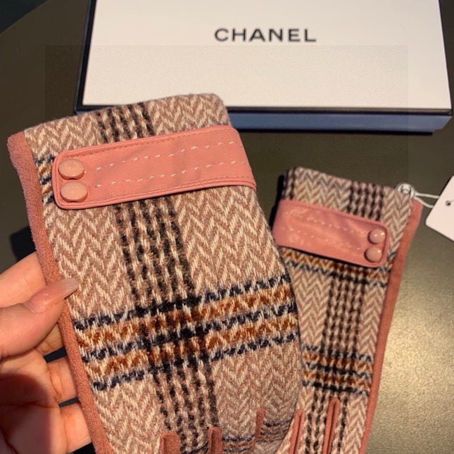 GLOVES IN COLORFUL WOOL 429244
