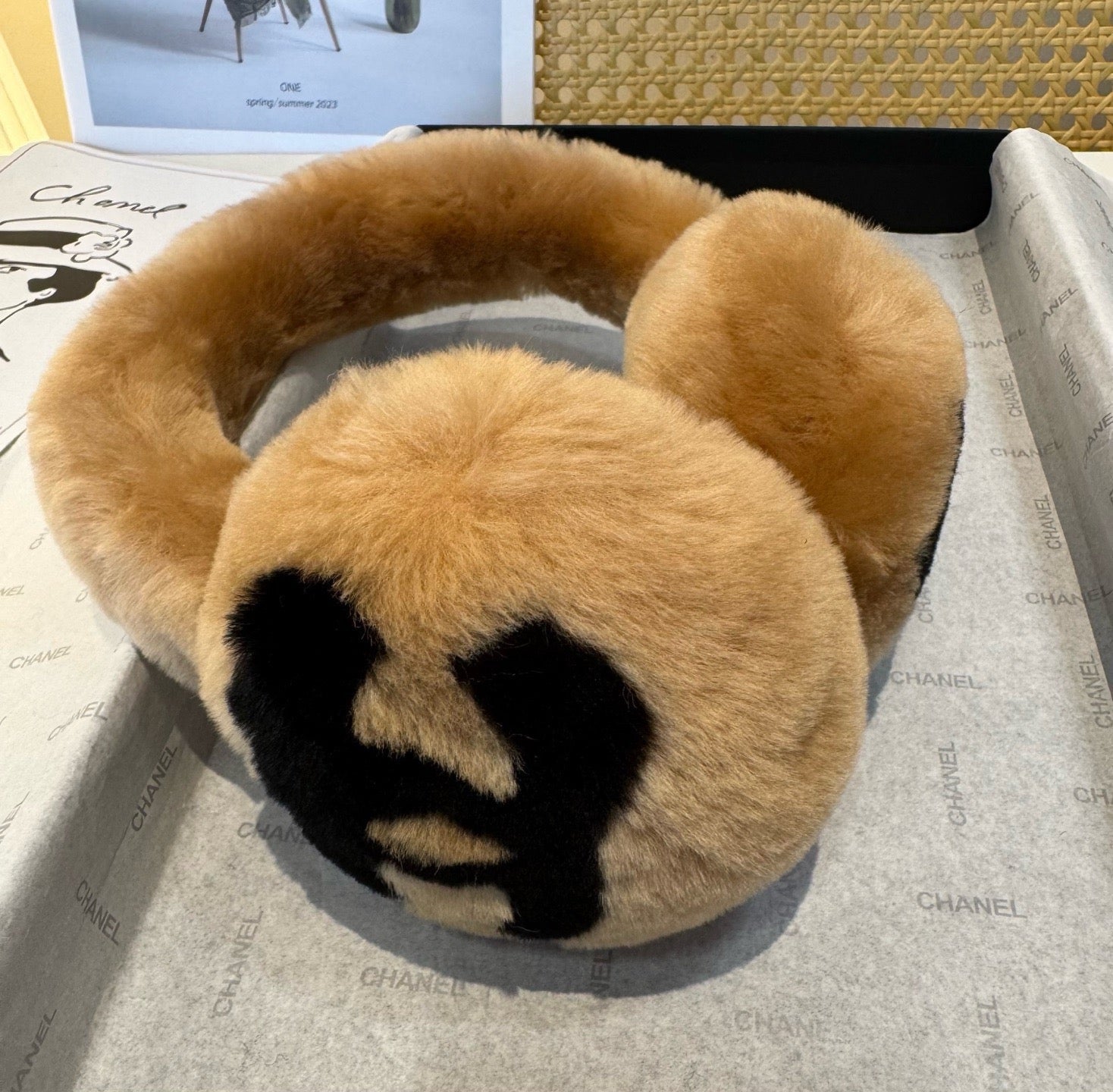 CHANEL 25S SKI EARMUFFS 928816