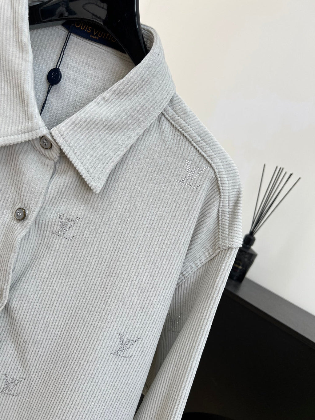 LV 25S SHIRT 0161