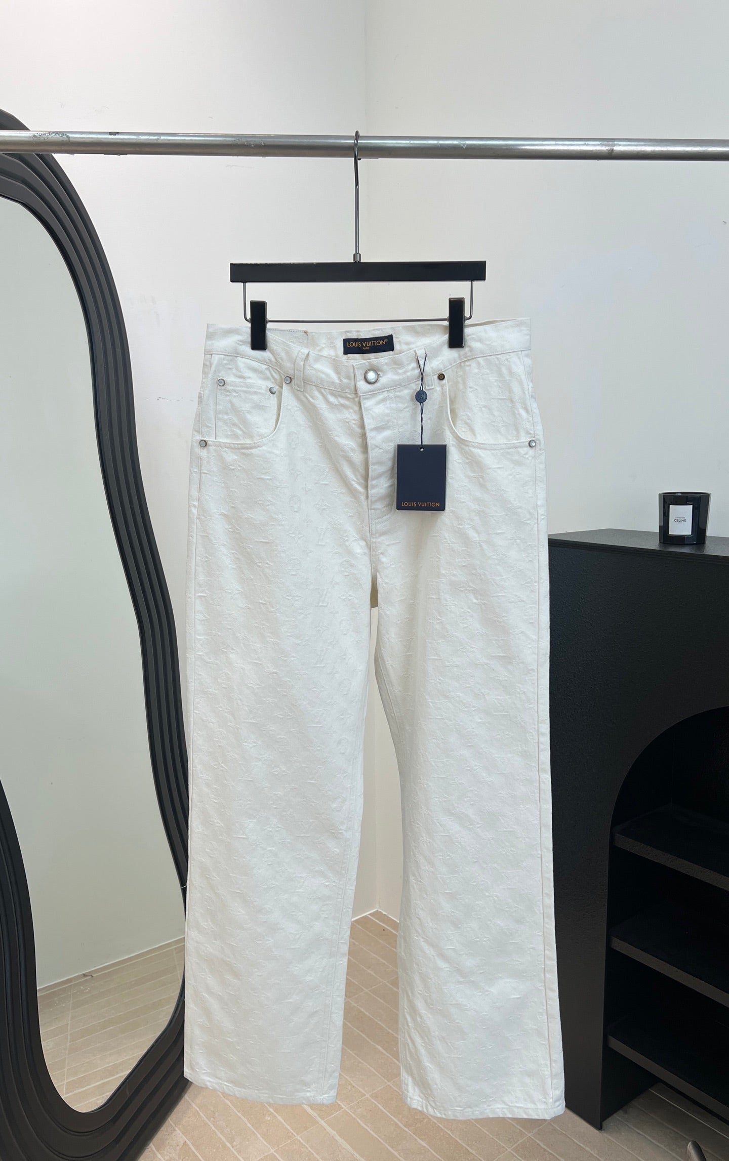 LV 26S JEANS STYLE 214