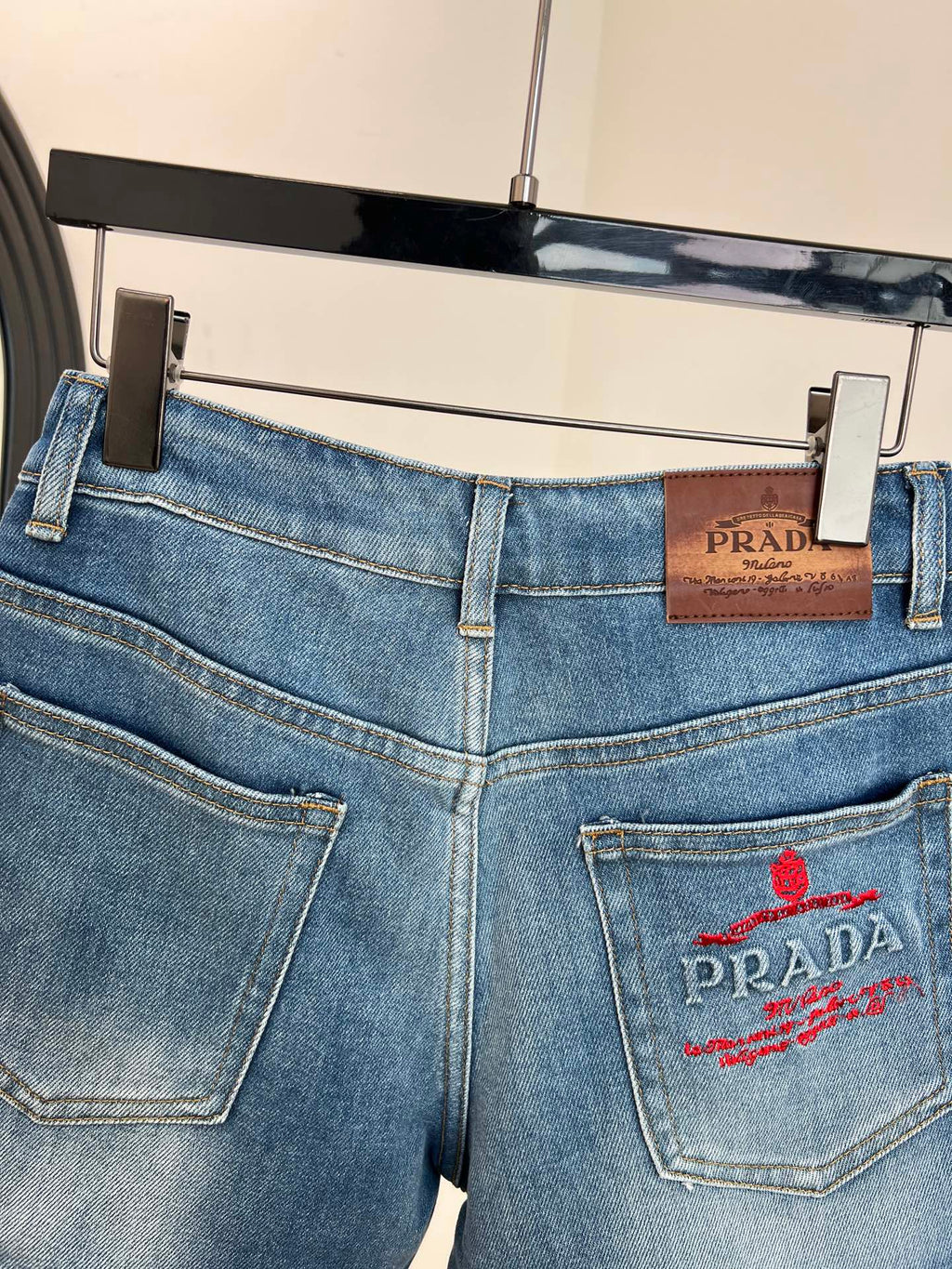 PRADA 26S SHORTS STYLE 865