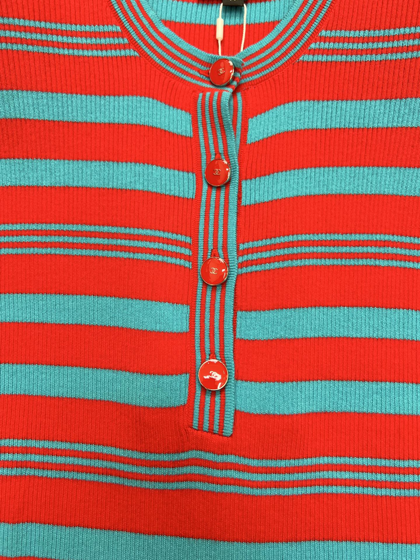 CHANEL 26S SHORT-SLEEVED KNIT SHIRT STYLE 1199