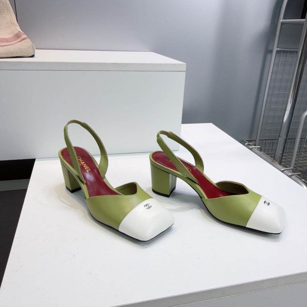 CHANEL 26S SLINGBACK 55 MM IN GREEN LAMBSKIN WITH WHITE CAP TOE