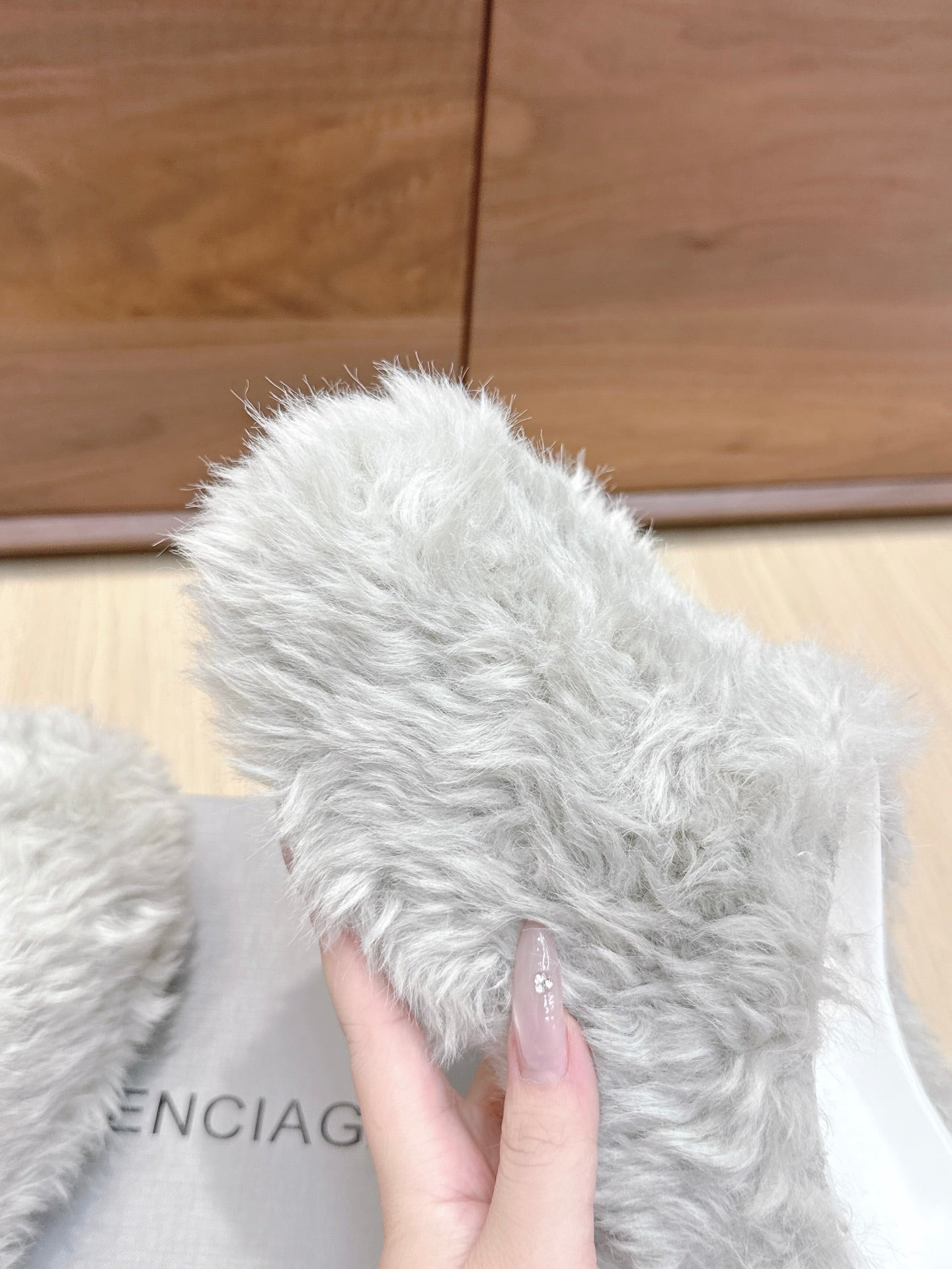 BALENCIAGA 25S MULES IN IVORY WHITE FAUX FUR
