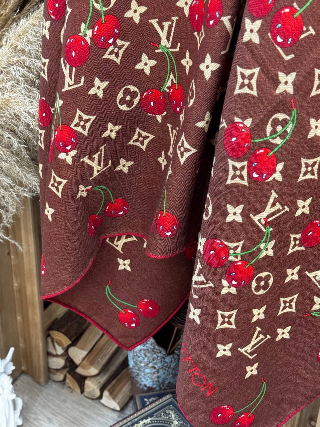 LV SCARF 140 CM IN WOOL MIX SILK 737265