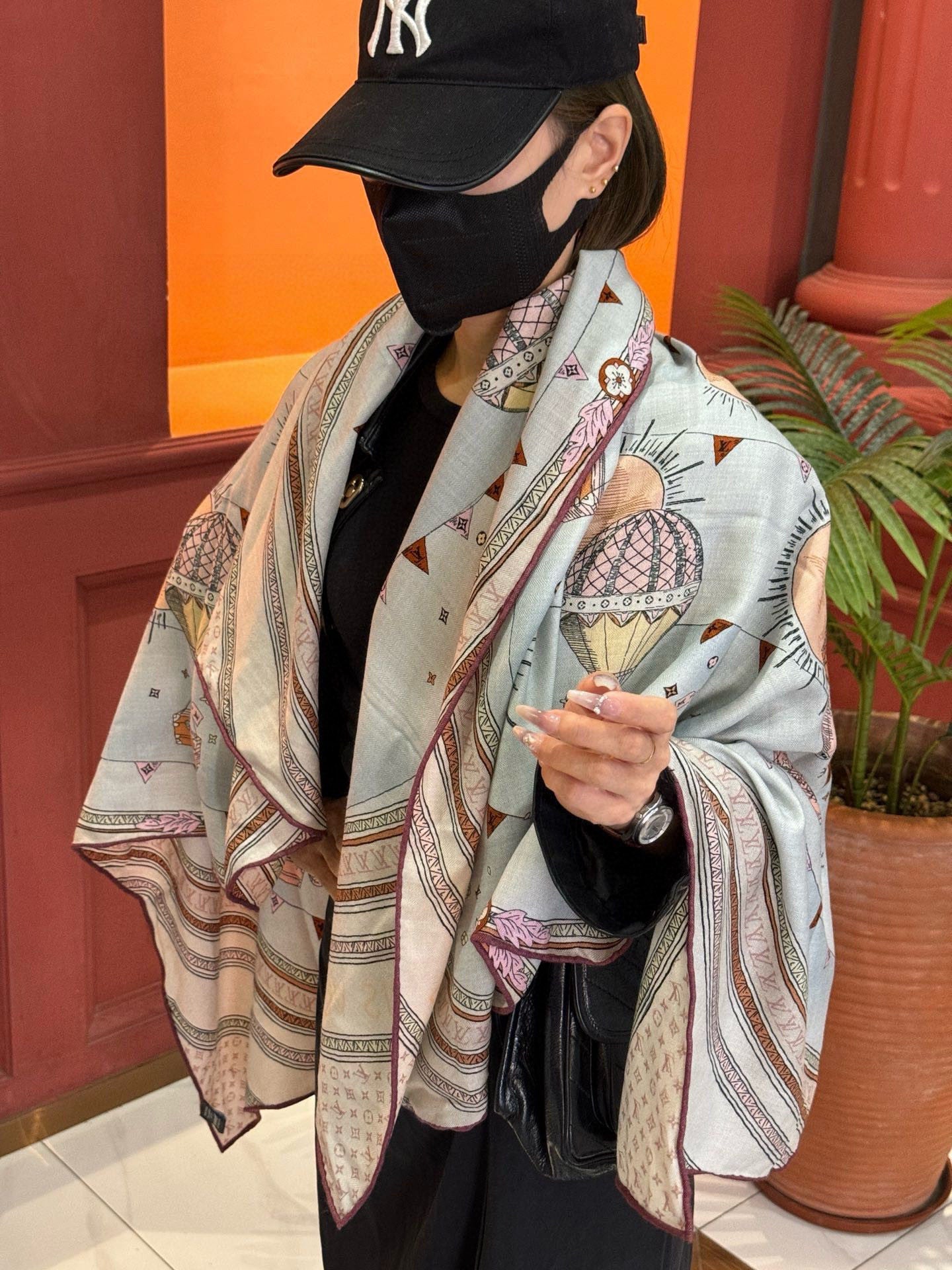 LV SCARF 140 CM IN SILK-CASHMERE BLEND 737276