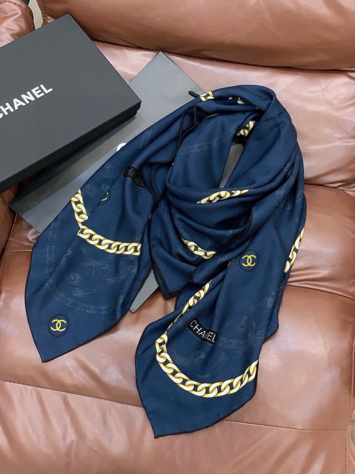 CHANEL 26S SCARF 135 IN CASHMERE AND SILK 281153