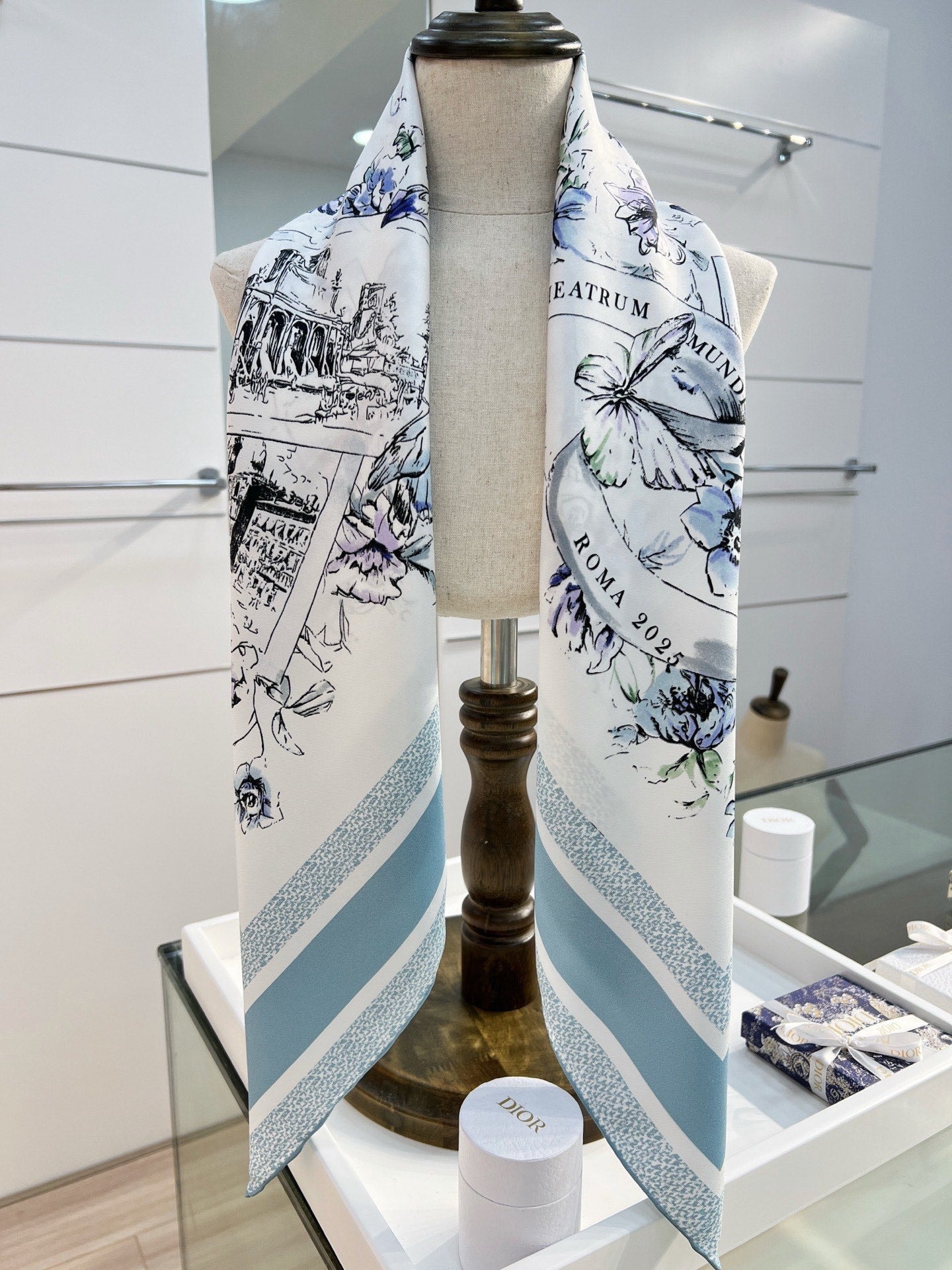 DIOR 26S SCARF 90CM IN SILK 284556