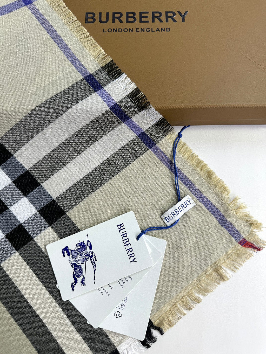 BURBERRY 26S SCARF 220CM IN CASHMERE SILK 303203