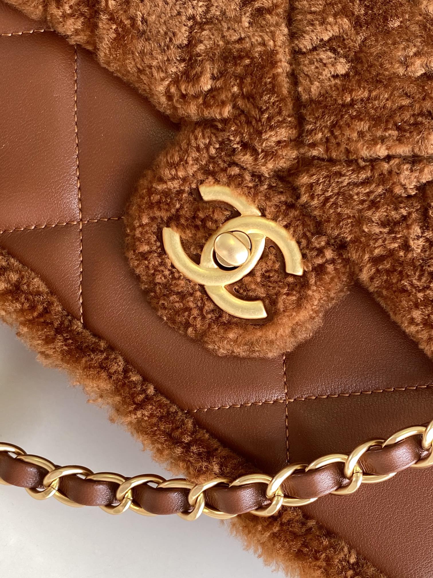 CHANEL 25S FLAP BAG 23.5 CM IN BROWN WOOL AND LAMBSKIN