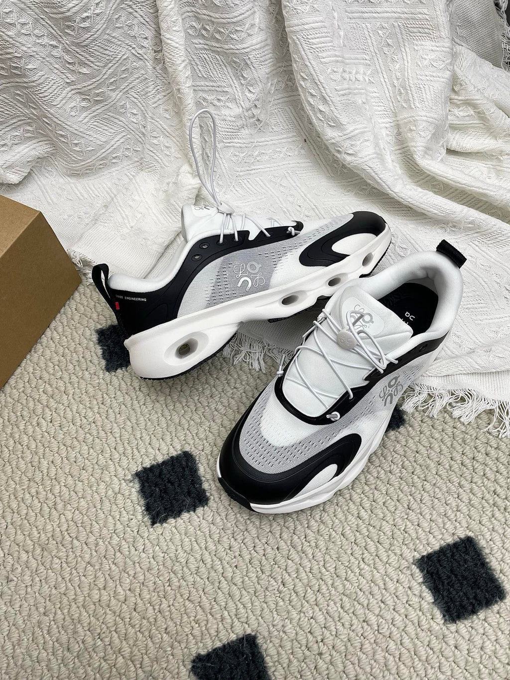 LOEWE 26S CLOUDSOLO SNEAKERS IN WHITE AND BLACK AND GRAY RECYCLED POLYESTER