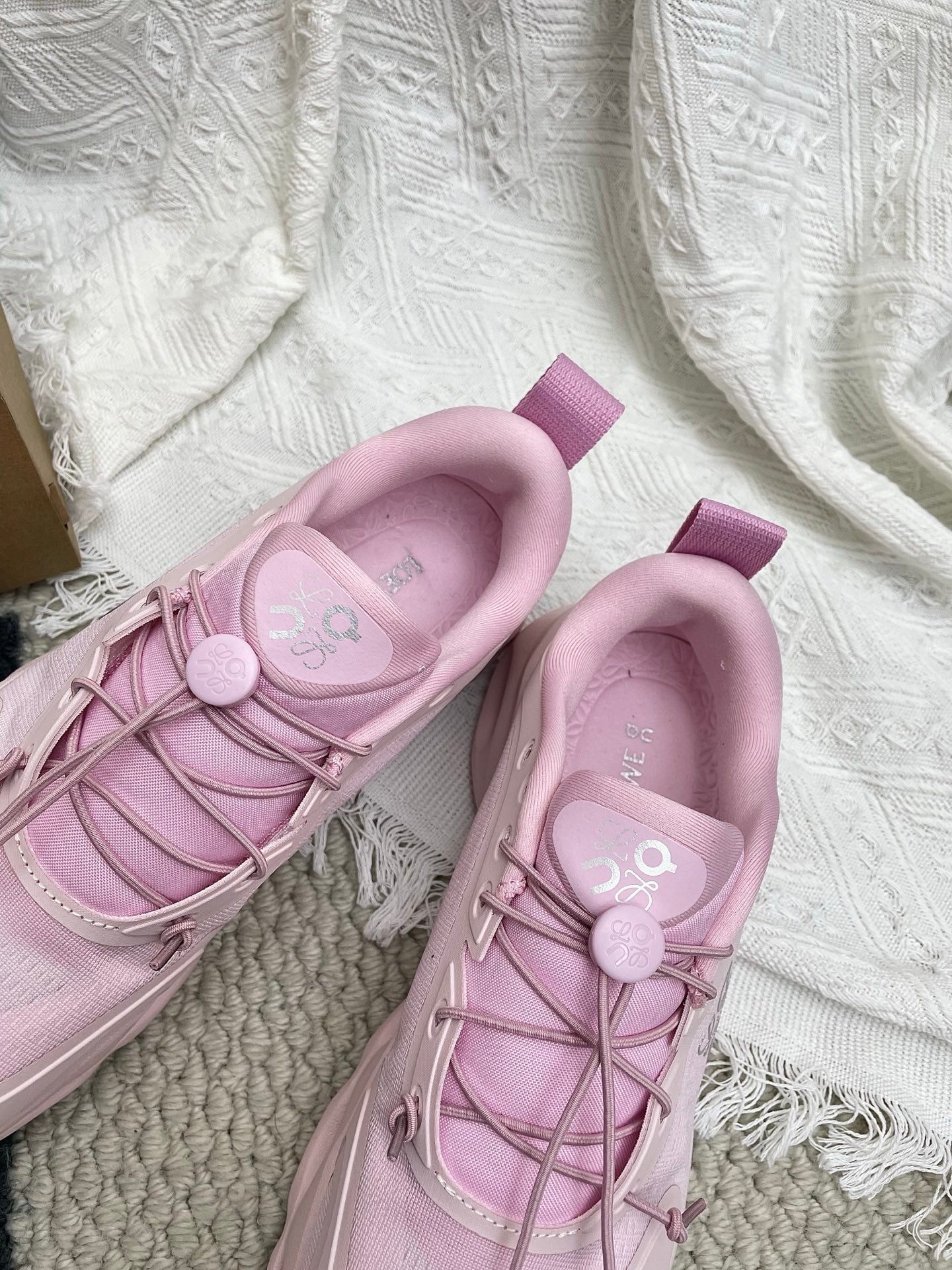 LOEWE 26S CLOUDSOLO SNEAKERS IN LIGHT PINK RECYCLED POLYESTER