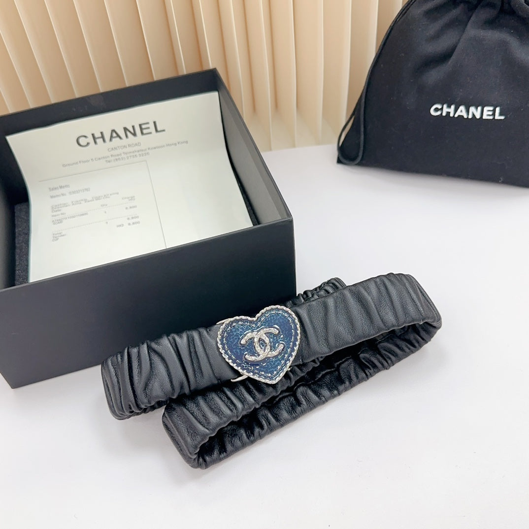 CC 30 MM ELASTIC BELT IN BLACK CALFSKIN SILVER HEART HARDWARE