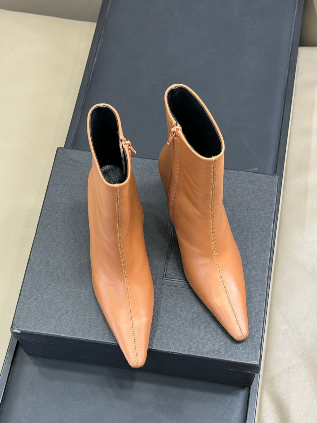 YSL 26S ZIPPERED HEELED BOOTS IN ORANGE BROWN CALFSKIN