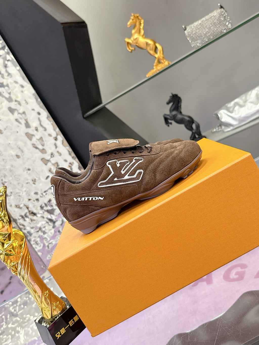 LV 26S FOOTPRINT SOCCER SNEAKERS IN DARK BROWN SUEDE