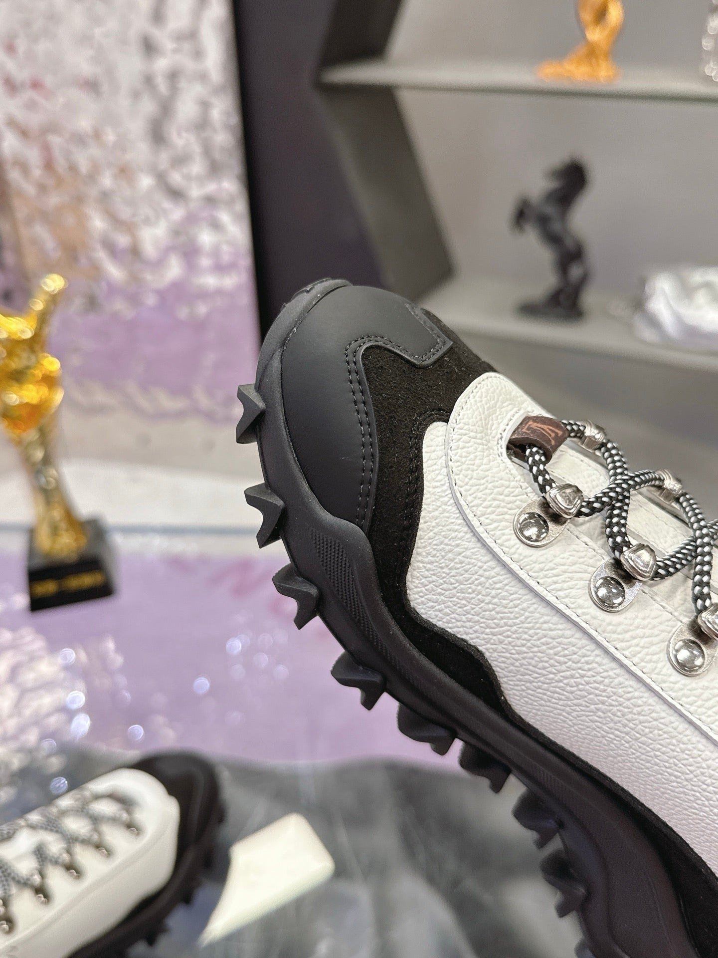 LV 26S RUSH XPLORER SNEAKER IN WHITE BLACK CALFSKIN AND SUEDE