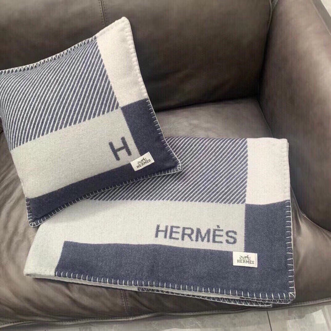 H RIVIERA BLANKET 200 CM IN NAVY BLUE WOOL AND CASHMERE 136856