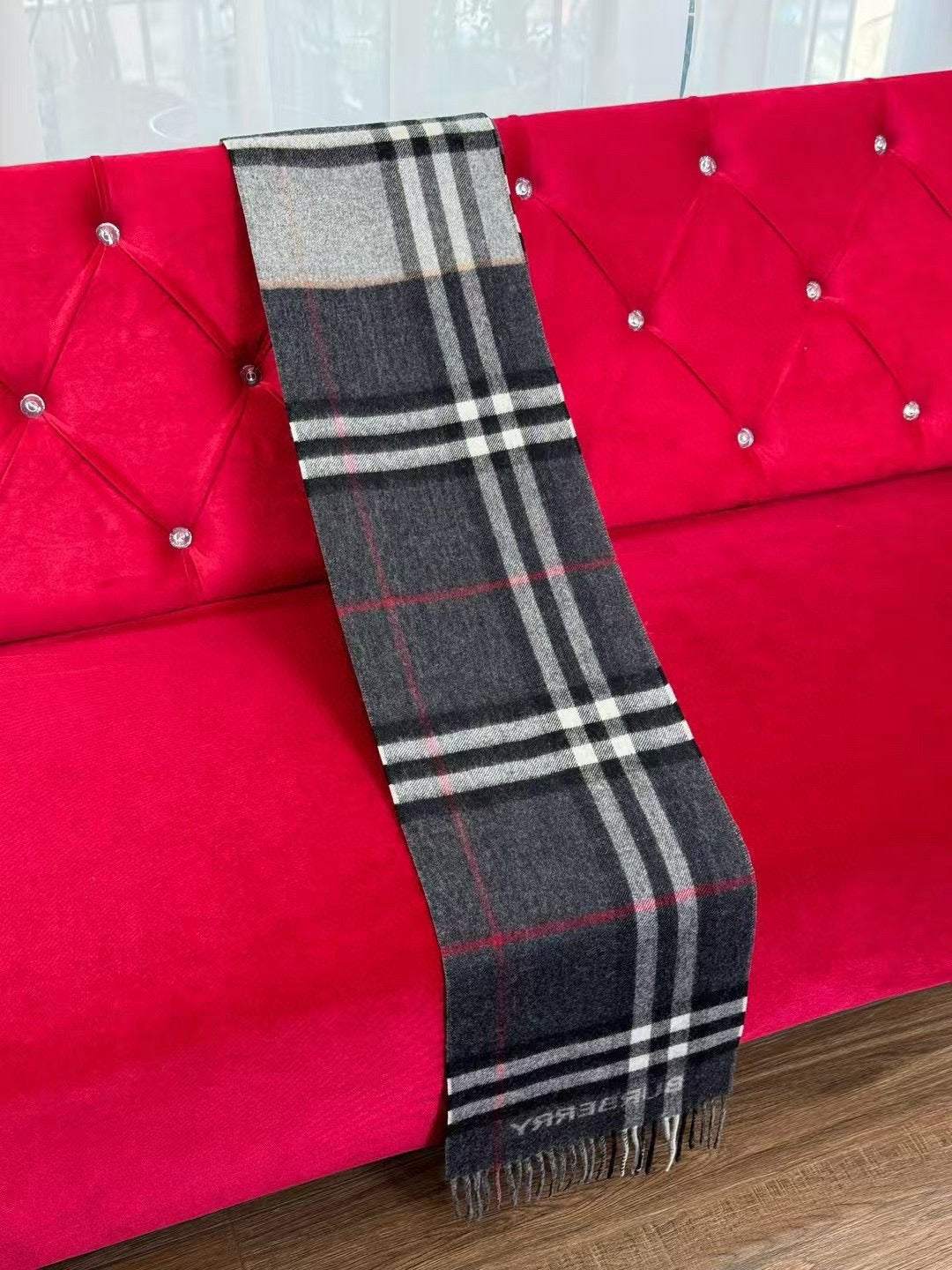 BURBERRY 26S SCARF 168CM IN CASHMERE 202511
