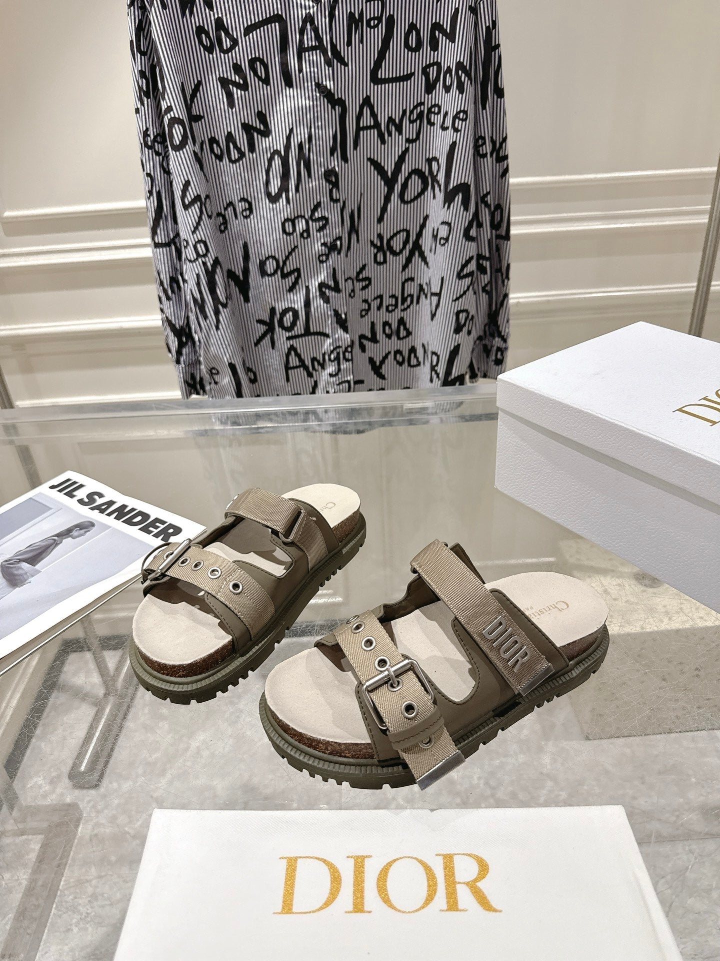 DIOR 26S SLIDES IN KHAKI CANVAS