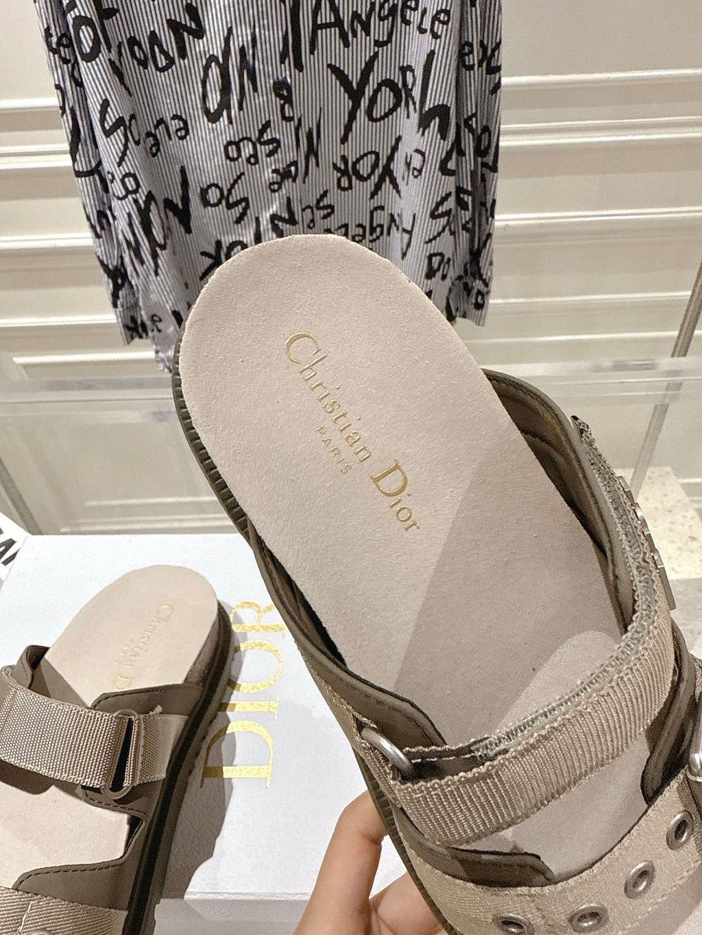 DIOR 26S SLIDES IN KHAKI CANVAS