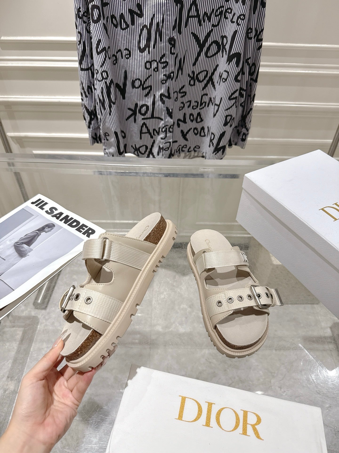 DIOR 26S SLIDES IN BEIGE CANVAS