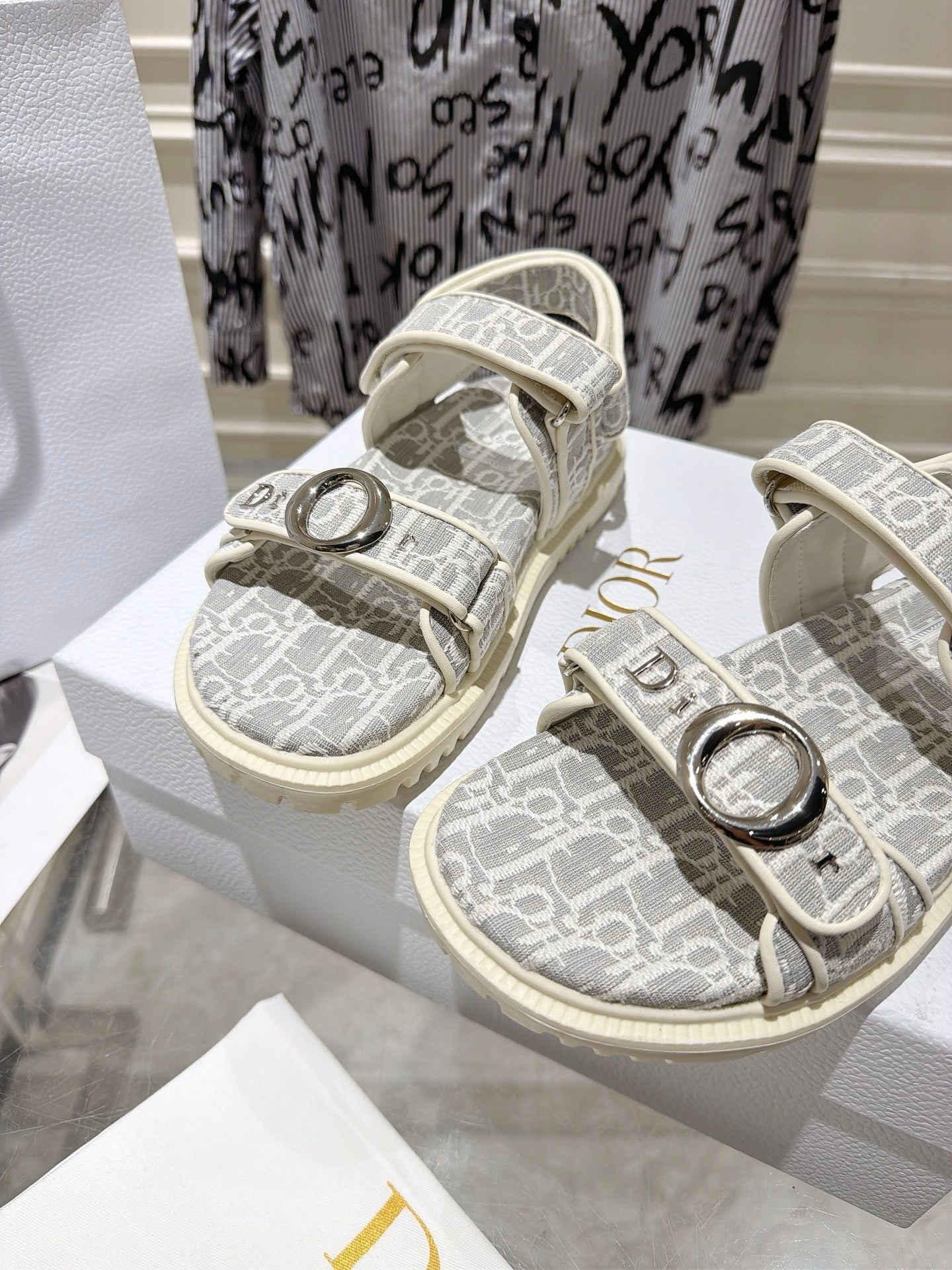 DIOR 26S VELCRO SANDALS IN LIGHT GREY MIX WHITE OBLIQUE CANVAS