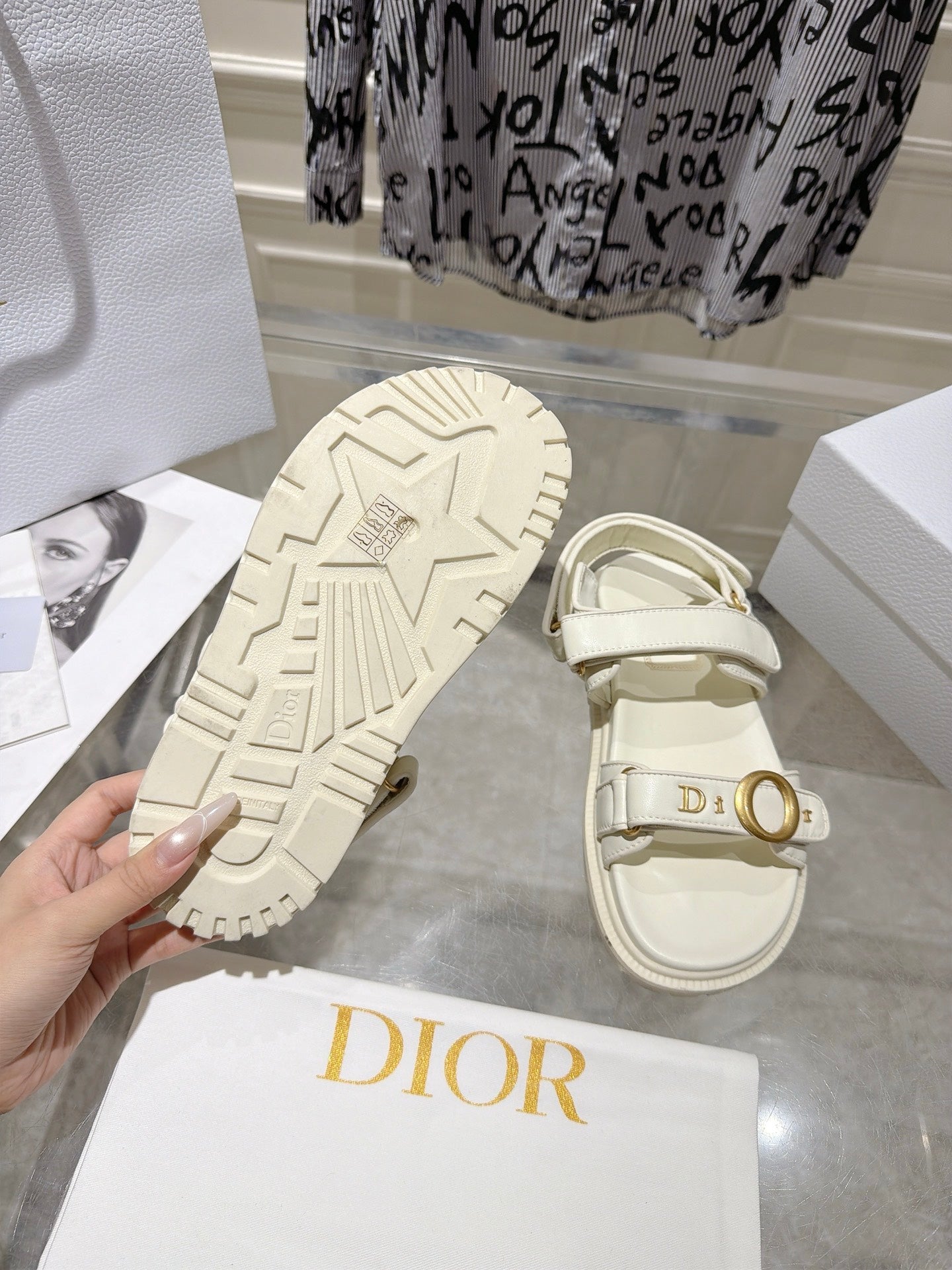 DIOR 26S VELCRO SANDALS IN OFF WHITE CALFSKIN