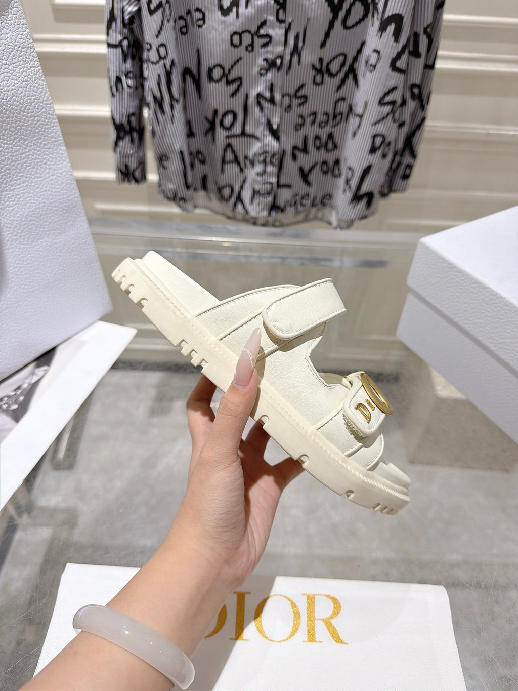 DIOR 26S SANDALS IN OFF WHITE CALFSKIN