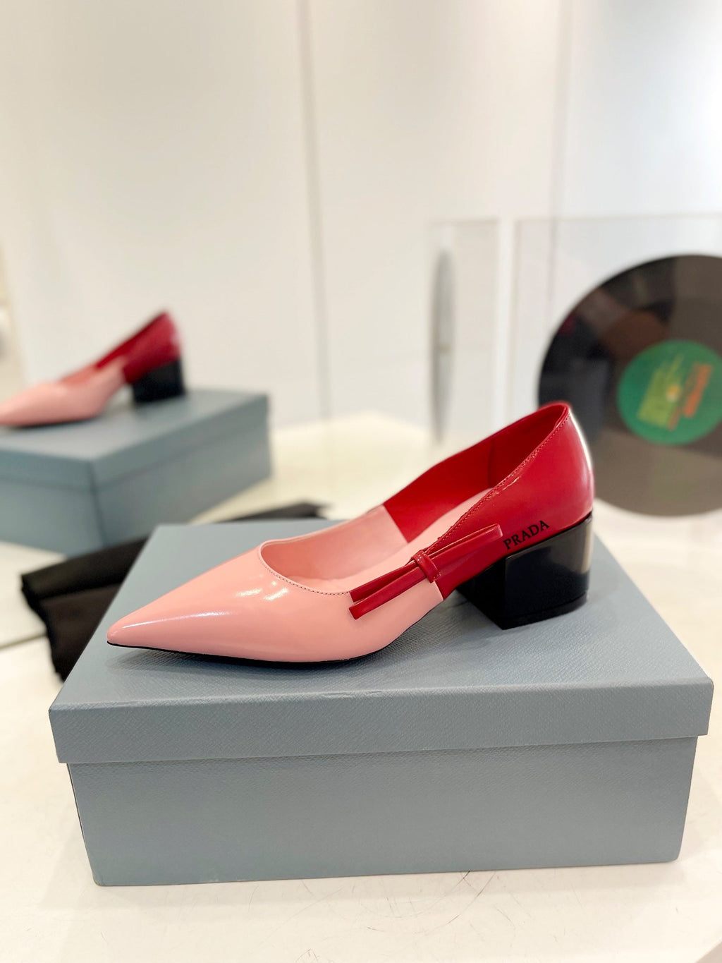 PRA MID - HEELS RED AND LIGHT PINK LAMBSKIN WITH BOW
